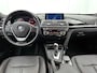 BMW 3-Serie 318i Luxury Edition (STOELVERWARMING, CAMERA, LED, DIGITALE COCKPIT, DEALER ONDERHOUDEN)