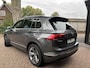 Volkswagen Tiguan 1.5 TSI ACT dsg R-line Pano 360 Camera Trekhaak