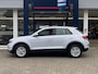 Volkswagen T-Roc 1.0 TSI Style / NL-Auto / Dealer-Onderhouden / 1e-Eigenaar / Adaptieve Cruise-Control / Climate-Control / Apple-Carplay & Android-Auto / Armsteun V+A / DAB Radio-Bluetooth / Navi / PDC V+A / 16'' LMV / ENZ.
