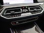 BMW X5 xDrive45e High Executive M Sport (Skylounge / 4-wielsturing / Stoelkoeling-verw. / Softclose / Head Up)