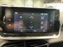 Peugeot 2008 1.2 PureTech 100 PK Active Pack | Climate Controle | Stoelverwarming | LED koplampen | Parkeersensoren | Lichtmetalen velgen | | Airco (automatisch) | Apple Carplay/Android Auto|telefoonintegratie premium | Buitenspiegels elektrisch verstel- en verwarmbaar
