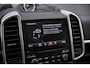 Porsche Cayenne 3.0 S E-Hybrid | Panodak | Luchtvering | Trekhaak | Bose | Sport Chrono | 21 inch | NL Auto |