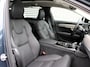 Volvo V90 T6 Plug-in hybrid AWD Ultimate Dark Automaat / Panoramadak / 360 graden camera / Volvo Alarm / Massagefunctie voorstoelen / 20" velgen