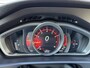 Volvo V40 2.0 T2 Nordic+ / 17" Velgen / Volvo On Call / Voorruit verwarming /