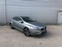 Volvo V40 2.0 T2 Nordic+ / 17" Velgen / Volvo On Call / Voorruit verwarming /