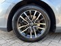 Volvo V40 2.0 T2 Nordic+ / 17" Velgen / Volvo On Call / Voorruit verwarming /