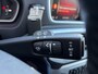 Volvo V40 2.0 T2 Nordic+ / 17" Velgen / Volvo On Call / Voorruit verwarming /