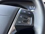 Volvo V40 2.0 T2 Nordic+ / 17" Velgen / Volvo On Call / Voorruit verwarming /