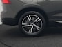 Volvo XC60 2.0 T8 Twin Engine AWD R-Design Plug In Hybrid 391pk Dealer O.H PHEV | Panodak | Camera | Apple Carplay | Lederen Sportstoelen Memory & Verwarmd | Sporstuur | Keyless | Navigatie | Virtual | DAB |
