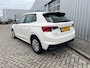 Skoda Fabia 1.0 TSI Ambition l Parkeersensoren l App Connect l Navi by App l Multifunctioneel Lederen stuurwiel l LED l Airco