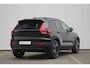 Volvo XC40 Volvo XC40 B4 197PK Plus Black Edition | Visual Park Assist (incl. 360º view) | Schuif-/Kanteldak | Lichtmetalen Velgen 20"| Extra Getint Glas |  Nubuck/ Kunstlederen Bekleding | Apple Carplay/Android Auto | Premium Audio by Harman Kardon | Electronic Climate Controle