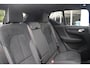 Volvo XC40 Volvo XC40 B4 197PK Plus Black Edition | Visual Park Assist (incl. 360º view) | Schuif-/Kanteldak | Lichtmetalen Velgen 20"| Extra Getint Glas |  Nubuck/ Kunstlederen Bekleding | Apple Carplay/Android Auto | Premium Audio by Harman Kardon | Electronic Climate Controle