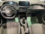 Peugeot 2008 1.2 PureTech 100PK Active | Stoelverwarming | Cruise Controle | Airco | Apple CarPlay / Android Auto | | Airco | Bluetooth telefoonvoorbereiding | Buitenspiegels elektrisch verstel- en verwarmbaar
