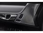 Volvo V90 T5 250PK AutomaatInscription / Stoelventilatie / Stoelmassage / BLIS / Adaptieve cruise control / Elektrische stoelen / stoel - en stuurwielverwarming / Keyless entry / 360 camera / Panoramadak / Bowers en wilkins audio /