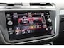 Volkswagen Tiguan Allspace 1.5 TSI R-Line 7p. | Panoramadak | Trekhaak | Navigatie | Adaptieve cruise