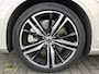 Volvo S60 2.0 Recharge T6 AWD R-Design | Rijklaar incl 12 mnd Bovag | Panoramadak Keyless DAB Stuurverwarming