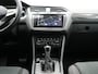 Volkswagen Tiguan 1.4 TSI eHybrid Elegance Plug In Hybrid 245pk Dealer O.H PHEV | Adaptive Cruise | Head Up | IQ Light | 360 Camera | Alcantara Sportstoelen Massage & Verwarmd | Sfeerverlichting | Keyless | Stuur Verwarmd | Apple Carplay | Navigatie | DAB |