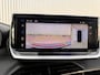 Peugeot 208 1.2 Hybrid 110 e-DCS6 Allure Automaat | Voorraadvoordeel! | Camera Voor + Achter | Navigatie | Adaptive Cruise Control | Apple Carplay / Android Auto | | Bots waarschuwing systeem | DAB ontvanger | Glans exterieur delen