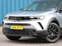Opel Mokka 1.2 Turbo Hybrid 136PK GS | AppleCarPlay/AndroidAuto | Alcantara/Leer | Cruise Control | Climate Control | Camera | Digitale Cockpit | Navigatie | FULL LED | Privacy Glass | TwoTone | Massage Bestuurdersstoel |