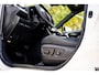 Toyota RAV4 2.5 Hybrid AWD Style Automaat | Bi-Tone | Adaptieve Cruise Control | PDC voor en achter | Stuurverwarming | 1650 kg trekgewicht