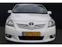 Toyota Verso 1.8 VVT-i Aspiration - NAVIGATIE - CAMERA - TREKHAAK - APK 10-26 - 2e EIGENAAR