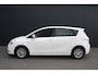 Toyota Verso 1.8 VVT-i Aspiration - NAVIGATIE - CAMERA - TREKHAAK - APK 10-26 - 2e EIGENAAR