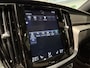 Volvo V60 2.0 T8 AWD R-Design, Pano, 360cam, H/K, Pilot assist, Memory, HUD