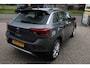 Volkswagen T-Roc 1.5 TSI Apple/Android carplay, Parkeer assistent, NAVI, LED, ACC, Leder, Parkeersensoren, Comfortstoelen, 18" LMV