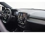Volvo XC40 1.5 T3 Momentum Business | Achteruitrijcamera | Cruise control adaptief | DAB ontvanger