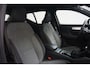 Volvo XC40 1.5 T3 Momentum Business | Achteruitrijcamera | Cruise control adaptief | DAB ontvanger