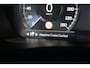 Volvo XC40 1.5 T3 Momentum Business | Achteruitrijcamera | Cruise control adaptief | DAB ontvanger