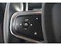 Volvo XC40 1.5 T3 Momentum Business | Achteruitrijcamera | Cruise control adaptief | DAB ontvanger