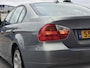 BMW 3-Serie 318i High Executive, Bluetooth, Clima, Navigatie
