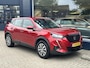 Peugeot 2008 1.2 Turbo 100 PK Active | Trekhaak 1250 KG | Navigatie | DAB Radio | Climate Control | Cruise control | Airco | LED Verlichting | Elektrisch Pakket | Parkeersensoren | Apple Carplay | Hoge Zitpositie |
