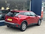 Peugeot 2008 1.2 Turbo 100 PK Active | Trekhaak 1250 KG | Navigatie | DAB Radio | Climate Control | Cruise control | Airco | LED Verlichting | Elektrisch Pakket | Parkeersensoren | Apple Carplay | Hoge Zitpositie |