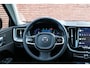 Volvo XC60 T6 Automaat AWD Plus Dark | Panorama Dak | 19'' Lichtmetalen Velgen | Adaptieve Cruise Control | Google Infotainment | Apple Carplay | 360 Graden Camera | Lederen Bekleding | Electronic Climate Control | Navigatiesysteem | Verwarmbare Voorstoelen | Verwarmbaar Stuurwiel | Semi Elektr. Trekhaak |