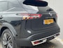 Nissan Qashqai 1.3 MHEV Xtronic Business Premium / HUD / Panoramadak / Google Maps Navigatie / Apple Carplay & Android Auto / Keyless Entry & Start / Adaptieve Cruise Control / 360° Camera / Stuur- en Stoelverwarming / Voorruitverwarming / Elektrisch Verstelbare Bestuurdersstoel met geheugenset / Elektrische Achterklep / Parelmoer Metallic
