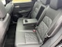 Nissan Qashqai 1.3 MHEV Xtronic Business Premium / HUD / Panoramadak / Google Maps Navigatie / Apple Carplay & Android Auto / Keyless Entry & Start / Adaptieve Cruise Control / 360° Camera / Stuur- en Stoelverwarming / Voorruitverwarming / Elektrisch Verstelbare Bestuurdersstoel met geheugenset / Elektrische Achterklep / Parelmoer Metallic