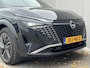 Nissan Qashqai 1.3 MHEV Xtronic Business Premium / HUD / Panoramadak / Google Maps Navigatie / Apple Carplay & Android Auto / Keyless Entry & Start / Adaptieve Cruise Control / 360° Camera / Stuur- en Stoelverwarming / Voorruitverwarming / Elektrisch Verstelbare Bestuurdersstoel met geheugenset / Elektrische Achterklep / Parelmoer Metallic