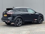 Nissan Qashqai 1.3 MHEV Xtronic Business Premium / HUD / Panoramadak / Google Maps Navigatie / Apple Carplay & Android Auto / Keyless Entry & Start / Adaptieve Cruise Control / 360° Camera / Stuur- en Stoelverwarming / Voorruitverwarming / Elektrisch Verstelbare Bestuurdersstoel met geheugenset / Elektrische Achterklep / Parelmoer Metallic