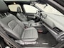 Nissan Qashqai 1.3 MHEV Xtronic Business Premium / HUD / Panoramadak / Google Maps Navigatie / Apple Carplay & Android Auto / Keyless Entry & Start / Adaptieve Cruise Control / 360° Camera / Stuur- en Stoelverwarming / Voorruitverwarming / Elektrisch Verstelbare Bestuurdersstoel met geheugenset / Elektrische Achterklep / Parelmoer Metallic