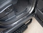 Land Rover Defender 110 2.0 P300e 110 X-Dynamic HSE Trekhaak l Schuif-/kantel Panorama dak l Black Pack l Treeplanken l Spoiler l Wheelcover l 20 Inch l