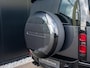 Land Rover Defender 110 2.0 P300e 110 X-Dynamic HSE Trekhaak l Schuif-/kantel Panorama dak l Black Pack l Treeplanken l Spoiler l Wheelcover l 20 Inch l