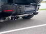 Land Rover Defender 110 2.0 P300e 110 X-Dynamic HSE Trekhaak l Schuif-/kantel Panorama dak l Black Pack l Treeplanken l Spoiler l Wheelcover l 20 Inch l