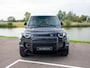Land Rover Defender 110 2.0 P300e 110 X-Dynamic HSE Trekhaak l Schuif-/kantel Panorama dak l Black Pack l Treeplanken l Spoiler l Wheelcover l 20 Inch l