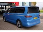 Volkswagen Multivan 1.4 eHybrid L2H1 Style PL €1220 p/m* Harman en Kardon, 6p, elektrische klep met easy open, draadloos laden, adaptief onderstel, veiligheidspakket, side assist, vol leder, elektrisch verstelbare stoelen voor, stoel ventilatie, privacy glas, head up! display, keyless entry, 18" LMV, metallic lak, stand kachel, verwarmbare voorruit, trekhaak wegklapbaar, stuurwiel verwarming, panorama dak, niveau regeling