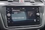 Volkswagen Tiguan 1.4 TSI DSG R-Line 150pk / Panodak / Trekhaak wegklb. / 19 Inch LM / Navi / ACC/ Led