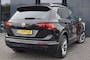 Volkswagen Tiguan 1.4 TSI DSG R-Line 150pk / Panodak / Trekhaak wegklb. / 19 Inch LM / Navi / ACC/ Led