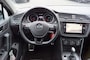 Volkswagen Tiguan 1.4 TSI DSG R-Line 150pk / Panodak / Trekhaak wegklb. / 19 Inch LM / Navi / ACC/ Led