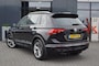 Volkswagen Tiguan 1.4 TSI DSG R-Line 150pk / Panodak / Trekhaak wegklb. / 19 Inch LM / Navi / ACC/ Led